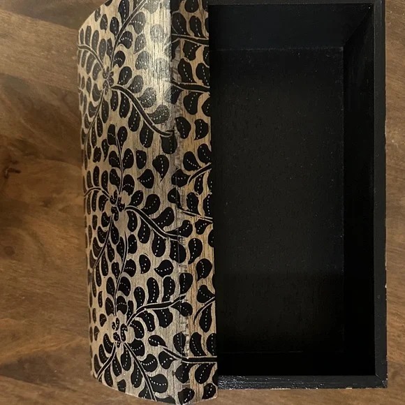 Handcrafted Wooden Box with Black Leaf Design - Picture 5 of 5